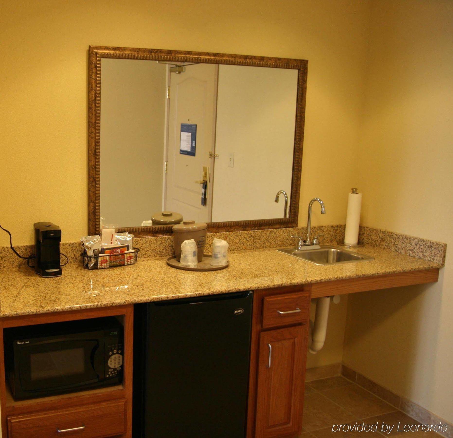 Hampton Inn & Suites Davenport Habitación foto